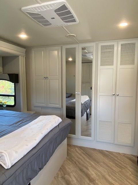 Photo 1 - 2021 Fleetwood Class A Motorhome rental photo 8