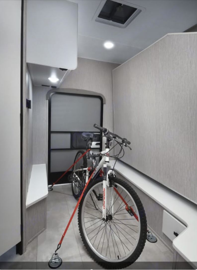 Photo 25 - 2021 Coachmen Class C Motorhome rental photo 27