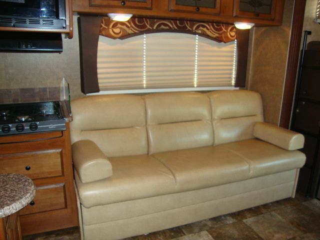 Photo 0 - 2014 Coachmen Class C Motorhome rental photo 13