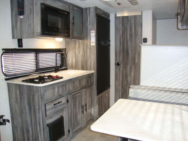 Photo 13 - 2020 Salem Travel Trailer rental photo 15