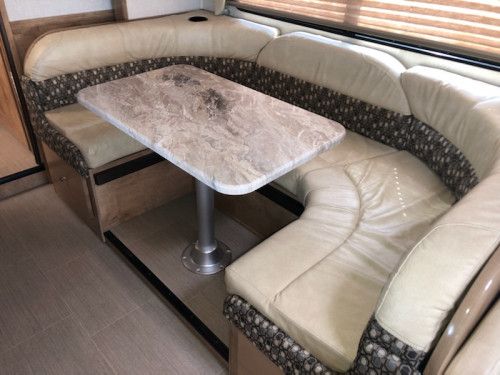 Photo 7 - 2020 Coachmen Class C Motorhome rental photo 9