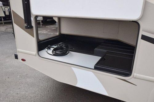 Photo 8 - 2022 Thor Class C Motorhome rental photo 10