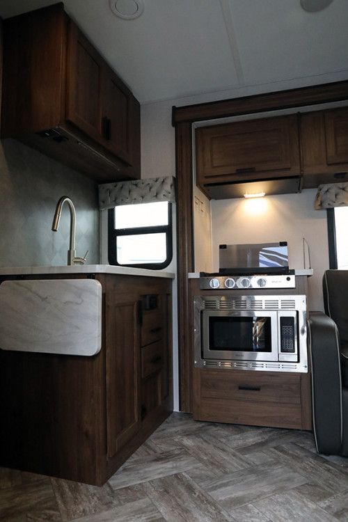 Photo 12 - 2020 Forest River Class C Motorhome rental photo 14