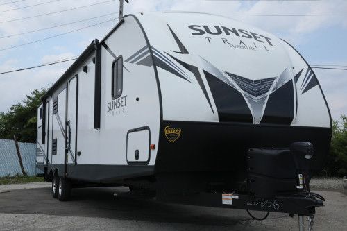 2020 CROSS ROADS SUNSET TRAIL SS331BH Travel Trailer for rent in Zionsville, IN