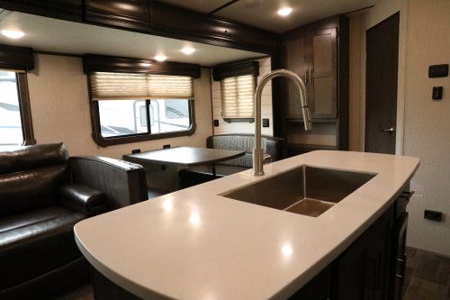Photo 11 - 2020 CROSS ROADS Travel Trailer rental photo 13