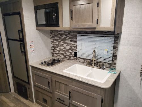 Photo 9 - 2020 Gulf Stream Travel Trailer rental photo 11