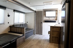 Photo 3 thumbnail 6