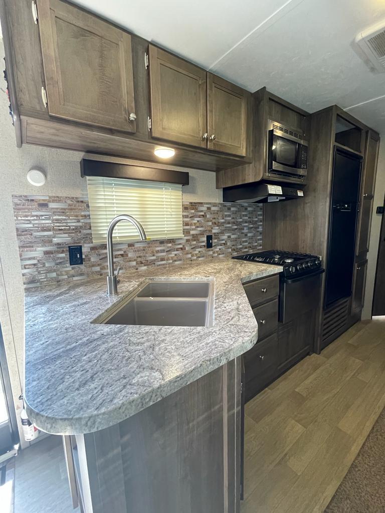 Photo 4 - 2018 Coleman Travel Trailer rental photo 6