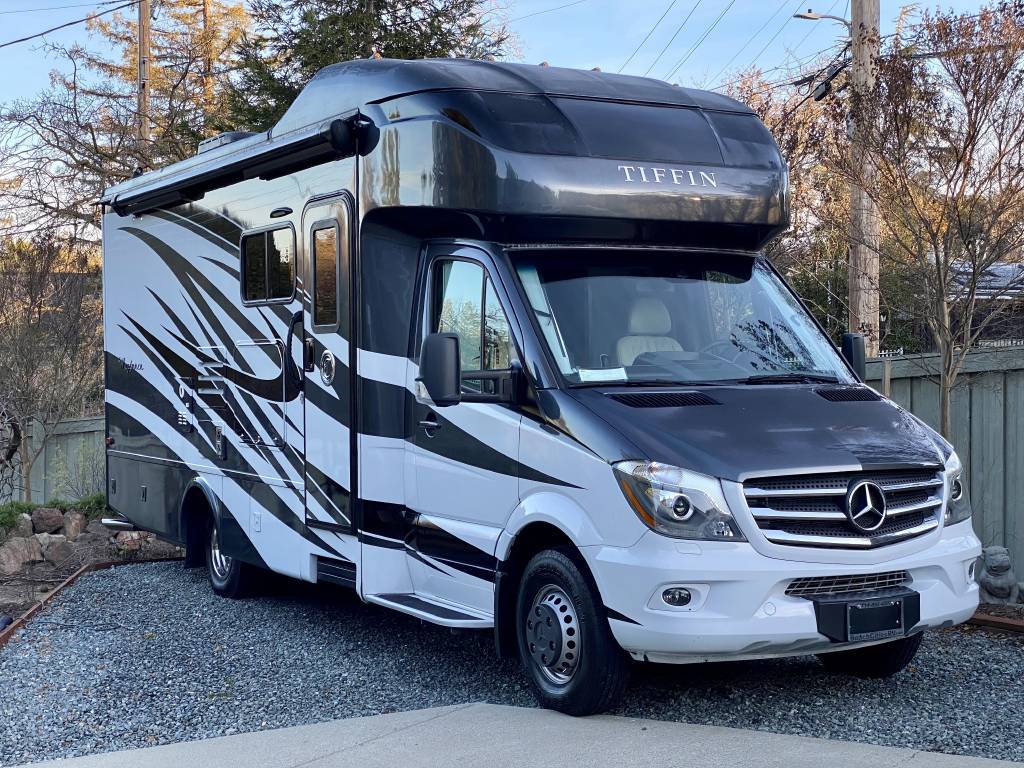 Photo 0 - 2018 Tiffin Motorhomes Class C Motorhome rental photo 2