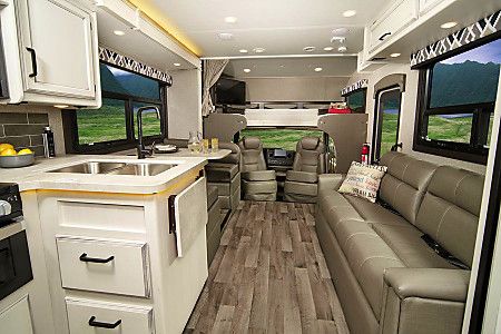 Photo 7 - 2021 Jayco Class C Motorhome rental photo 9