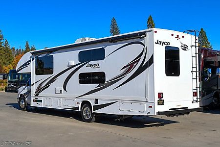 Photo 9 - 2021 Jayco Class C Motorhome rental photo 11