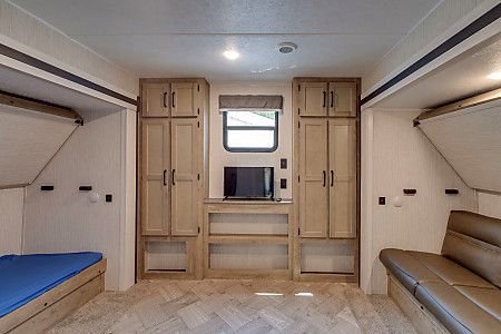 Photo 4 - 2021 Palomino Travel Trailer rental photo 6