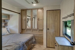 Photo 9 thumbnail 11