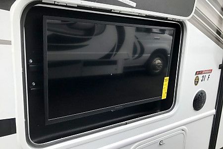 Photo 5 - 2022 Entegra Coach Class C Motorhome rental photo 7