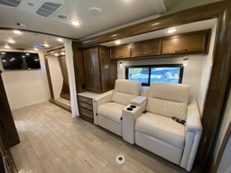 Photo 5 thumbnail 7