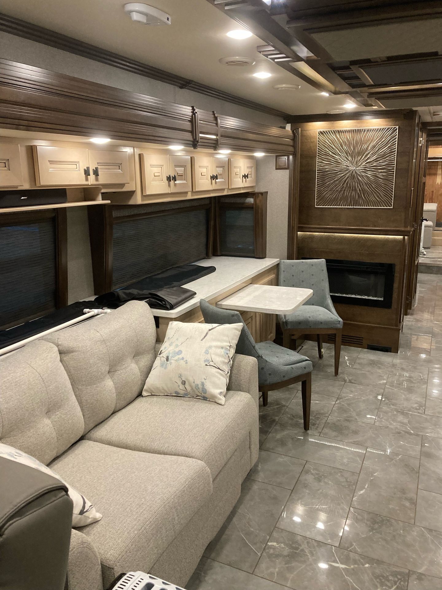 Photo 1 - 2020 American Coach Class A Motorhome rental photo 8