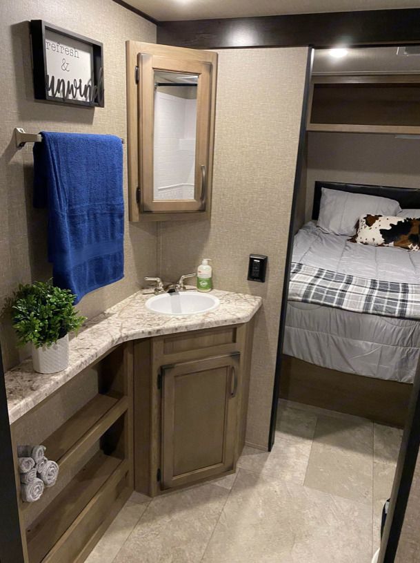 Photo 4 - 2020 Grand Design Travel Trailer rental photo 6