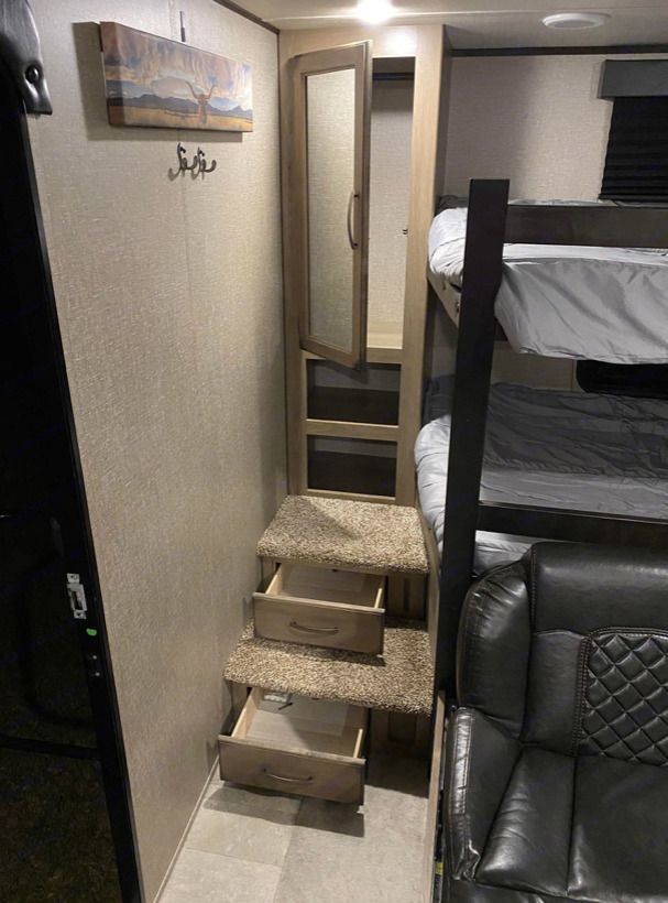 Photo 9 - 2020 Grand Design Travel Trailer rental photo 11