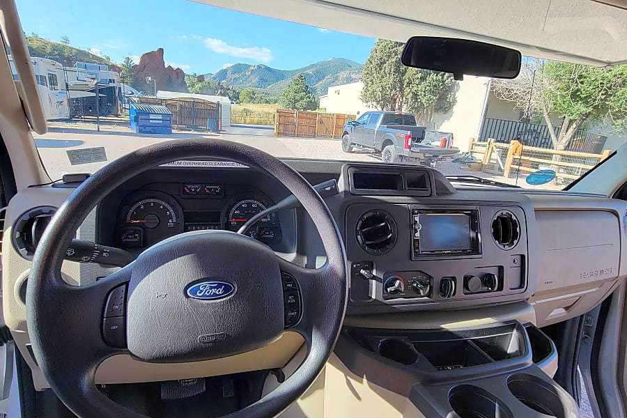 Photo 37 - 2020 Thor Motor Coach Class C Motorhome rental photo 39