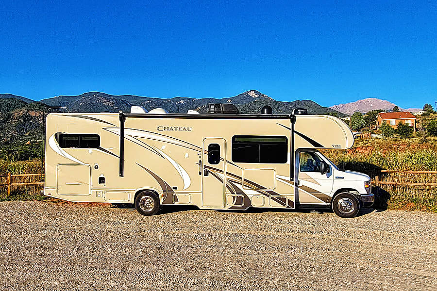 Photo 45 - 2020 Thor Motor Coach Class C Motorhome rental photo 47