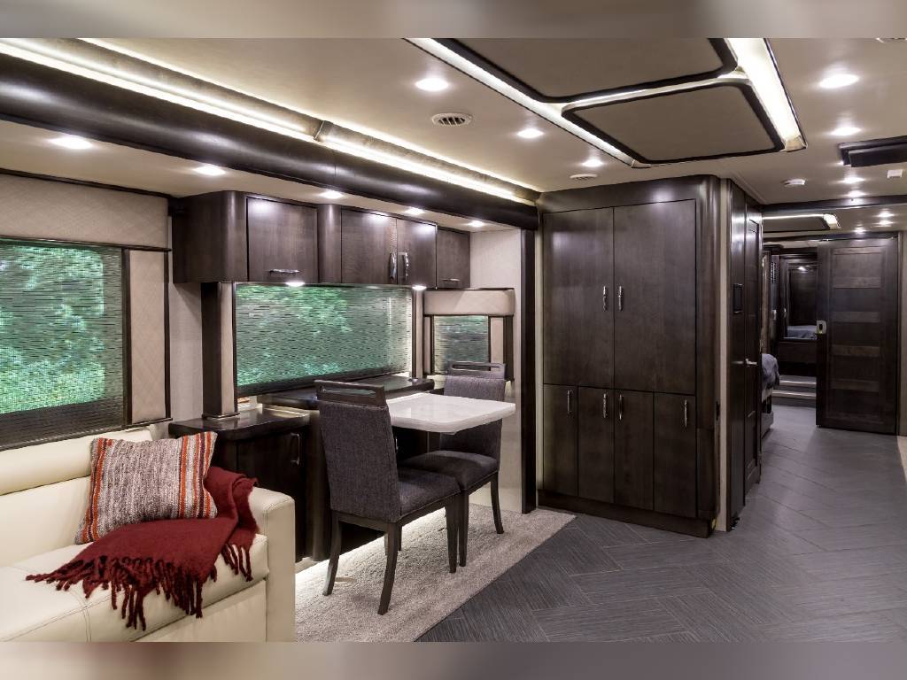 Photo 0 - 2020 American Coach Class A Motorhome rental photo 9