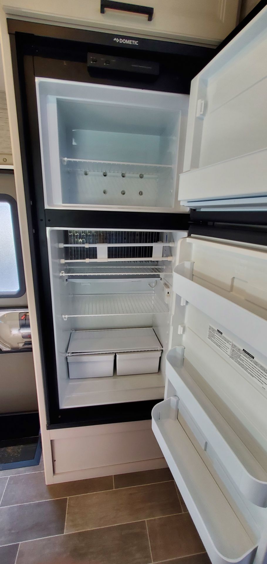 Photo 2 - 2022 Thor Class C Motorhome rental photo 9