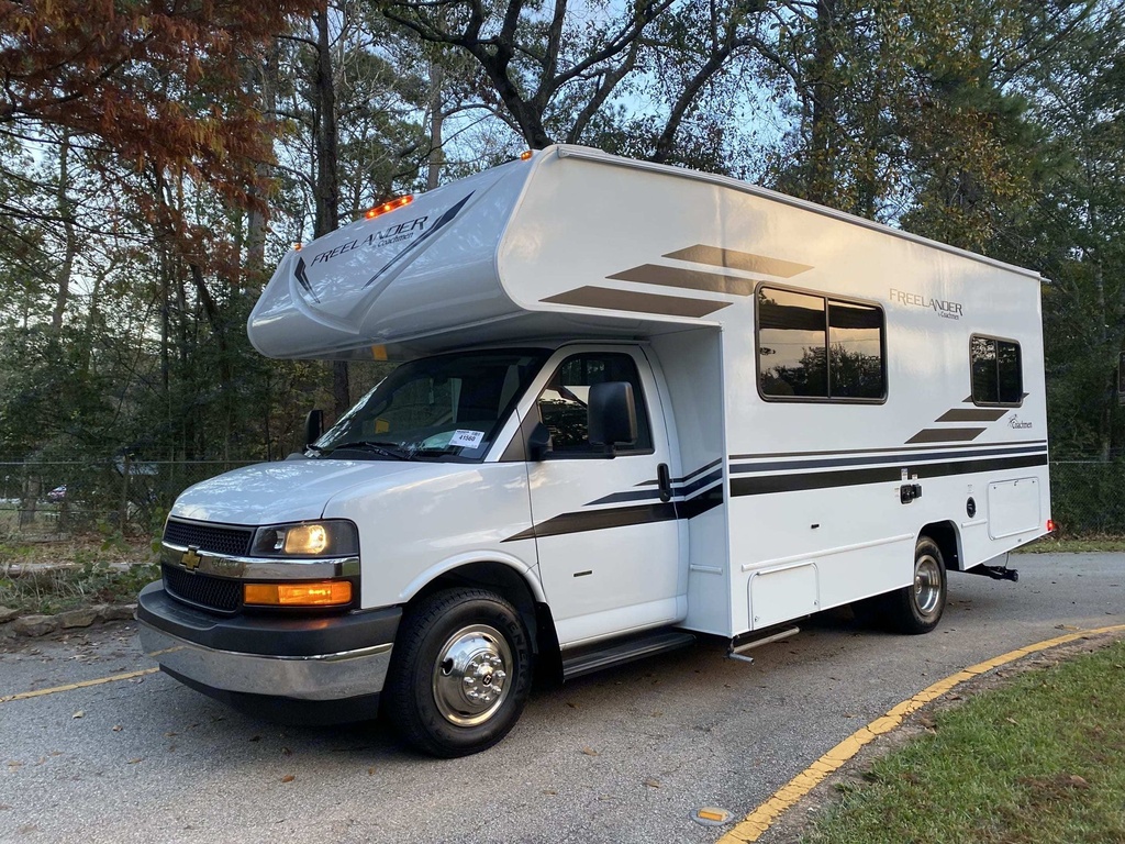 Photo 2 - 2022 Forest River Class C Motorhome rental photo 4