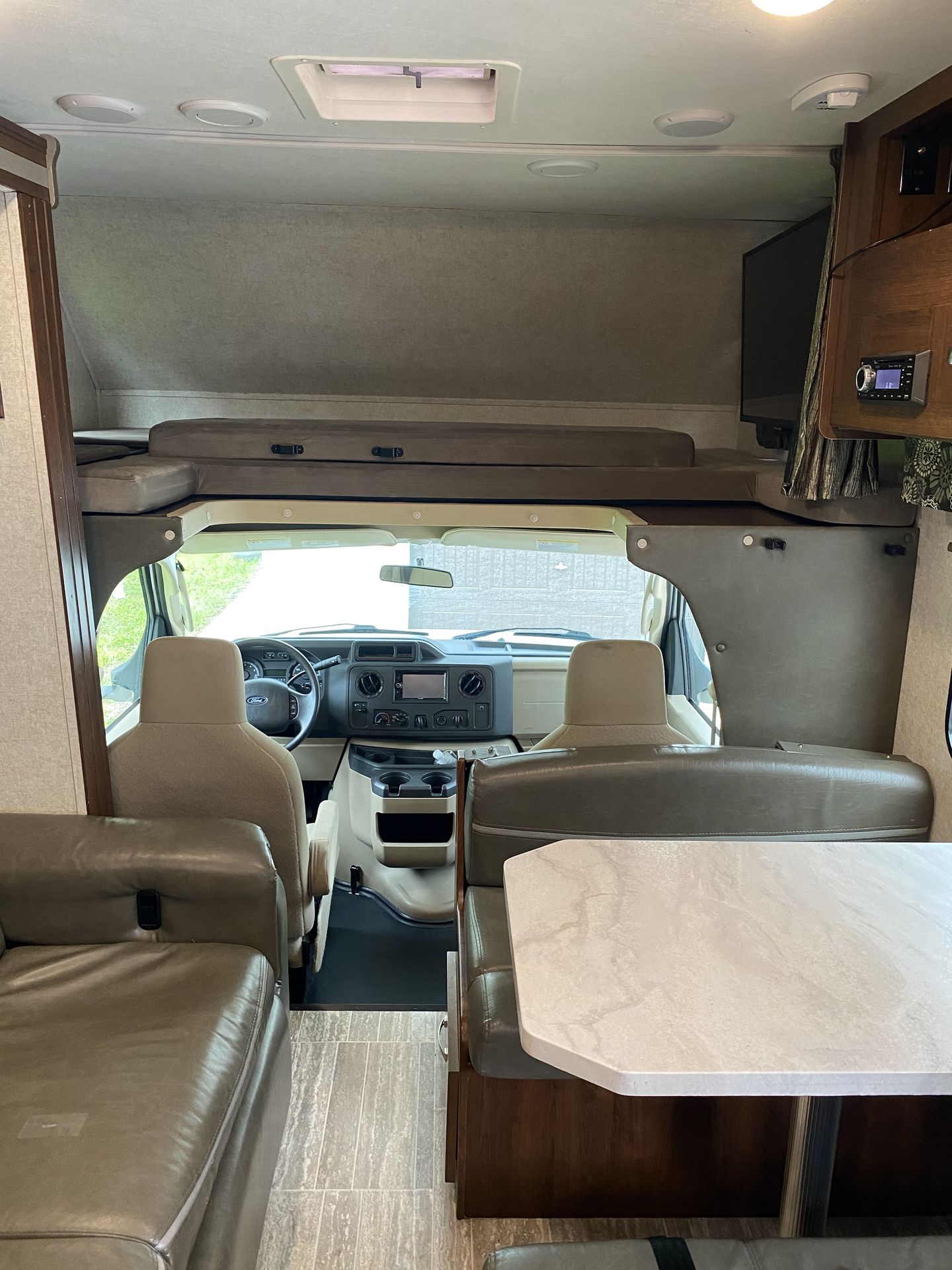Photo 4 - 2019 Forest River Class C Motorhome rental photo 5