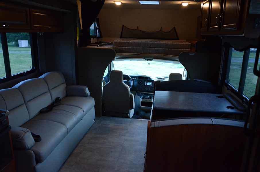 Photo 3 - 2020 Fleetwood Class C Motorhome rental photo 5