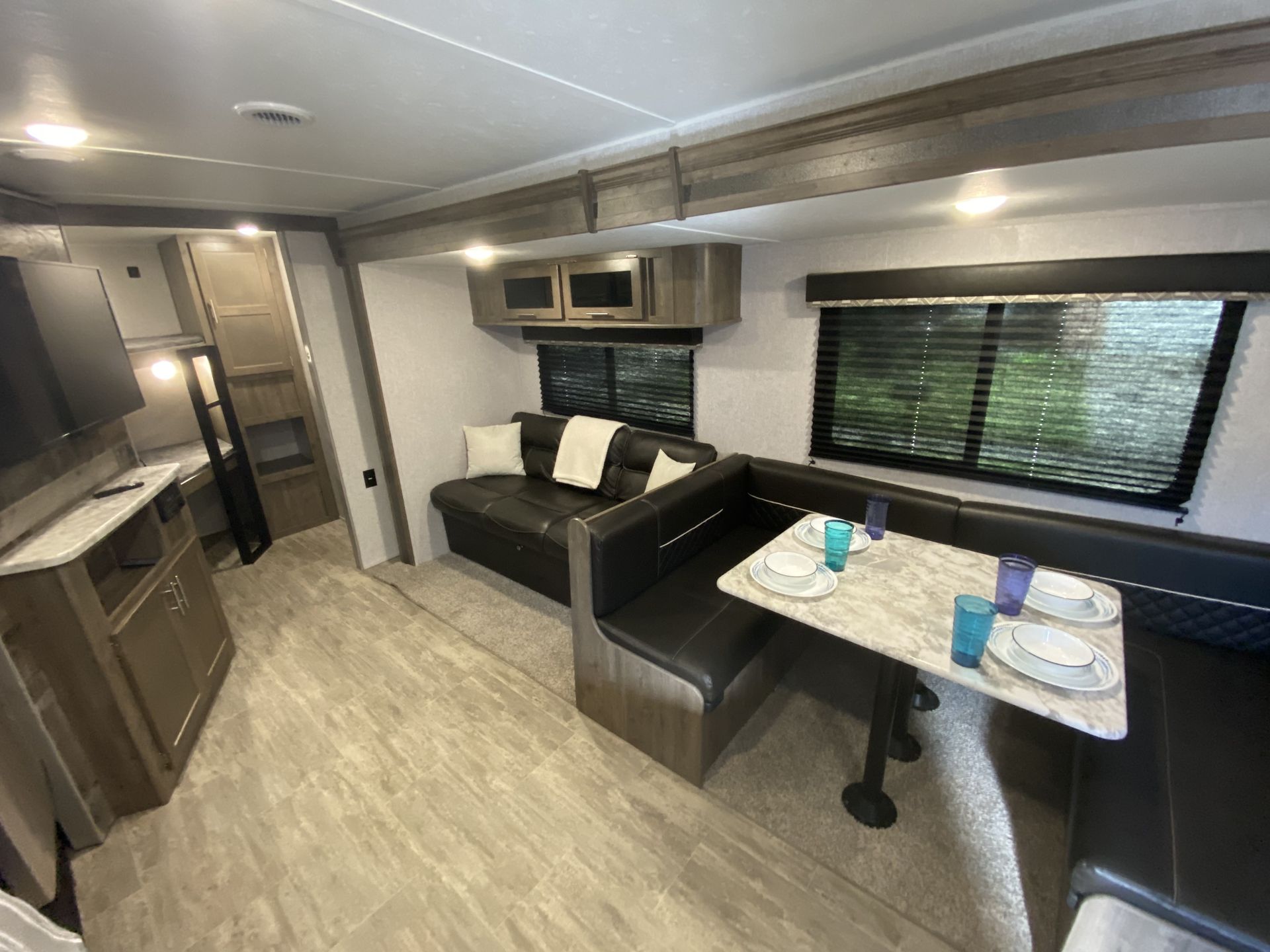 Photo 8 - 2020 Dutchmen Travel Trailer rental photo 10