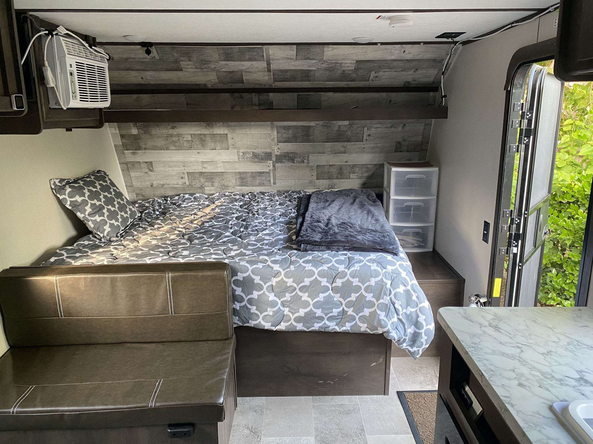Photo 20 - 2022 Dutchman Travel Trailer rental photo 21