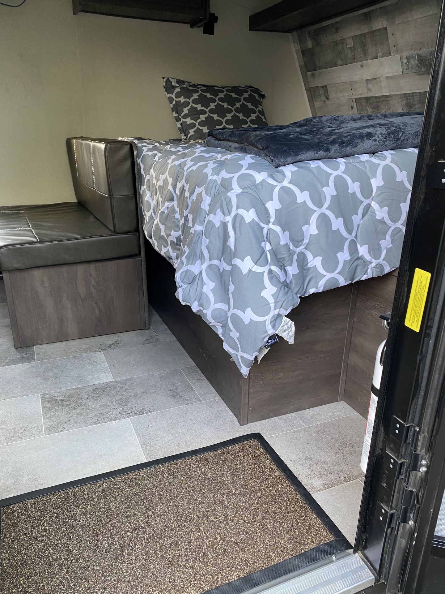 Photo 28 - 2022 Dutchman Travel Trailer rental photo 29