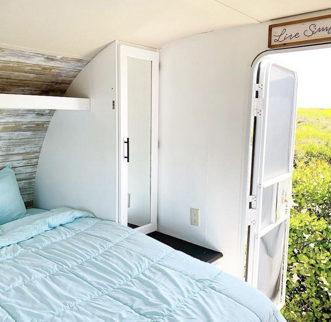 Photo 3 - 2017 Forest River Travel Trailer rental photo 5