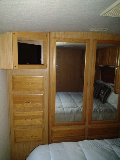 1998 Bounder Fleetwood Class A Motorhome for rent in Menifee, CA