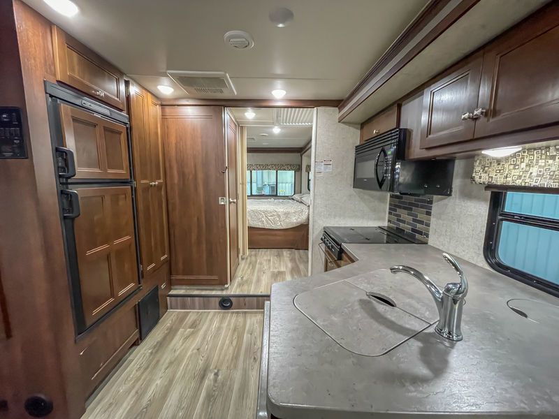 Photo 9 - 2017 Forest River Class C Motorhome rental photo 11