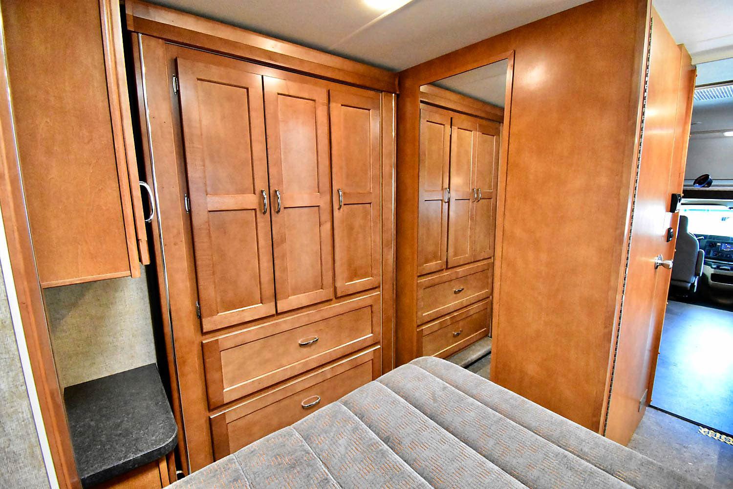 Photo 1 - 2018 Winnebago Class C Motorhome rental photo 3