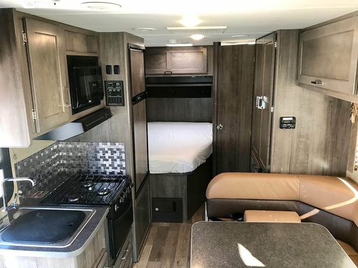 2019 Winnebago Minnie Winnie Class C Motorhome for rent in Los Angeles, CA