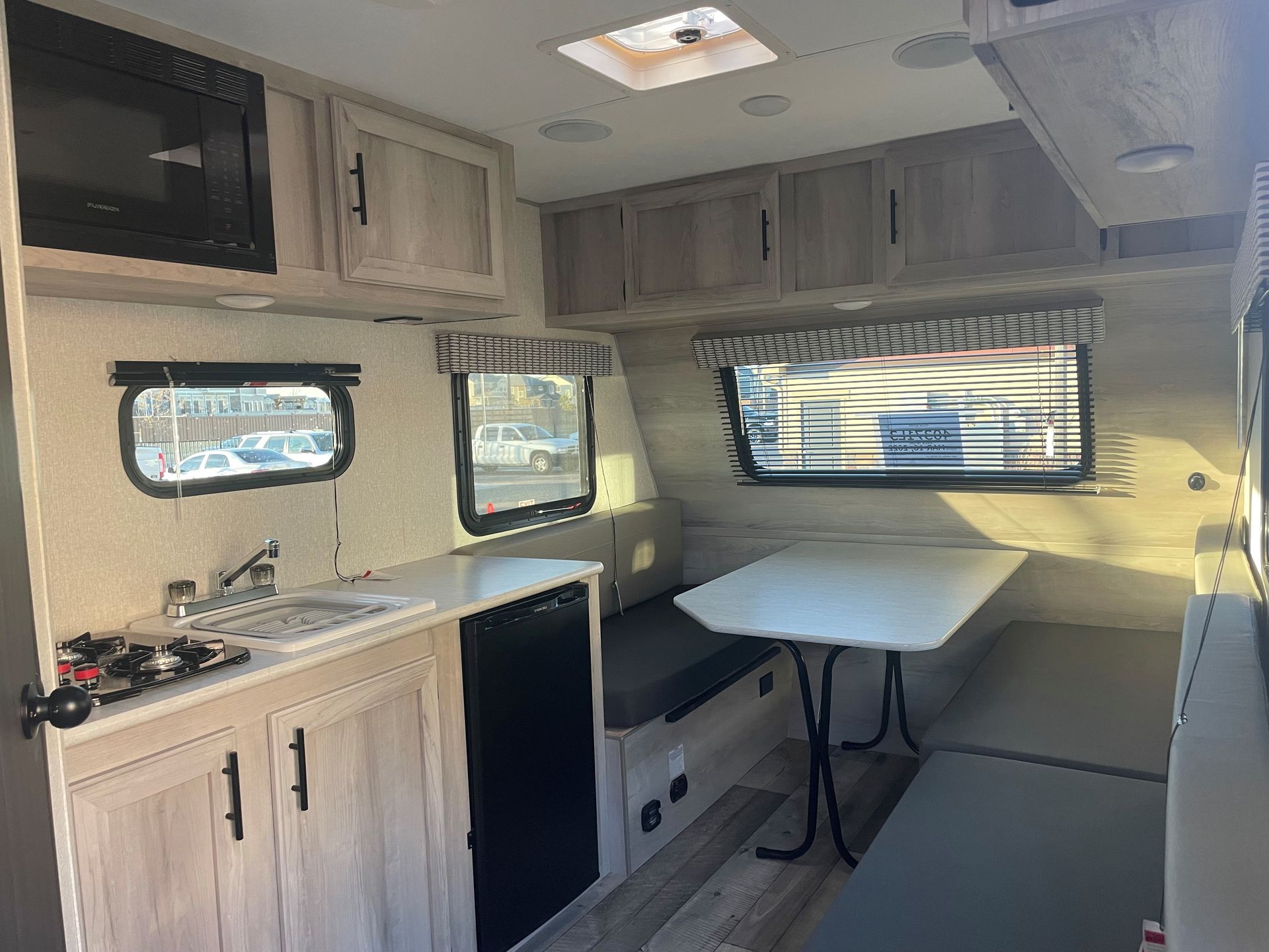 Photo 4 - 2022 Thor Travel Trailer rental photo 6