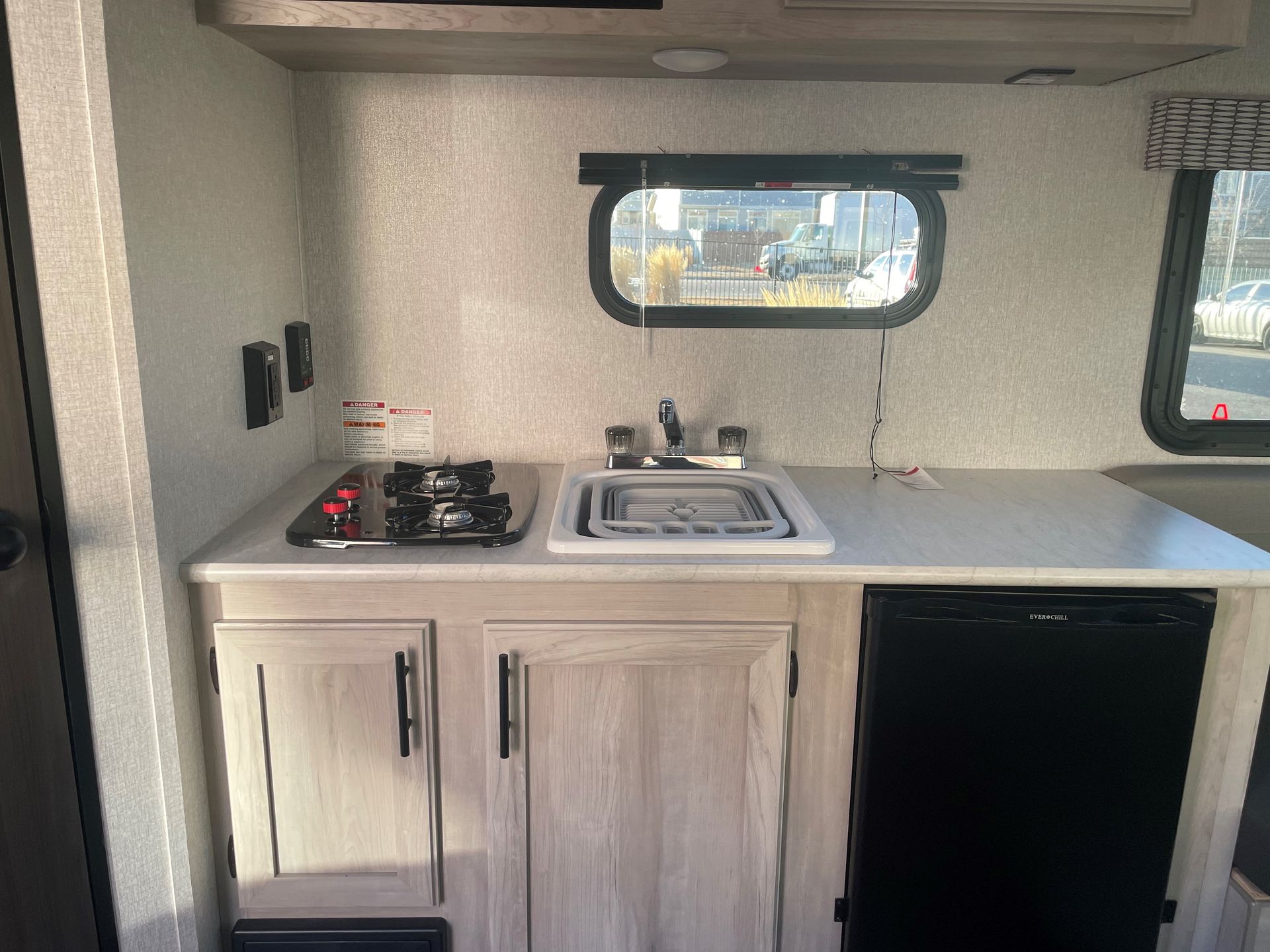 Photo 7 - 2022 Thor Travel Trailer rental photo 9