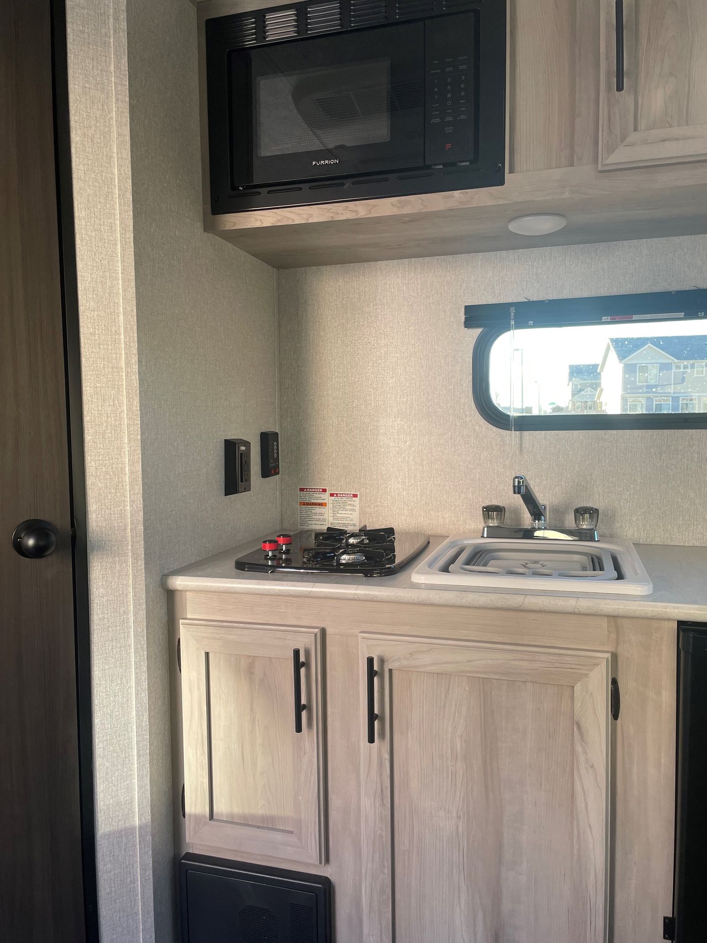Photo 8 - 2022 Thor Travel Trailer rental photo 10