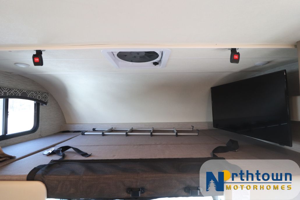 Photo 2 - 2021 Thor Motor Coach Class C Motorhome rental photo 4