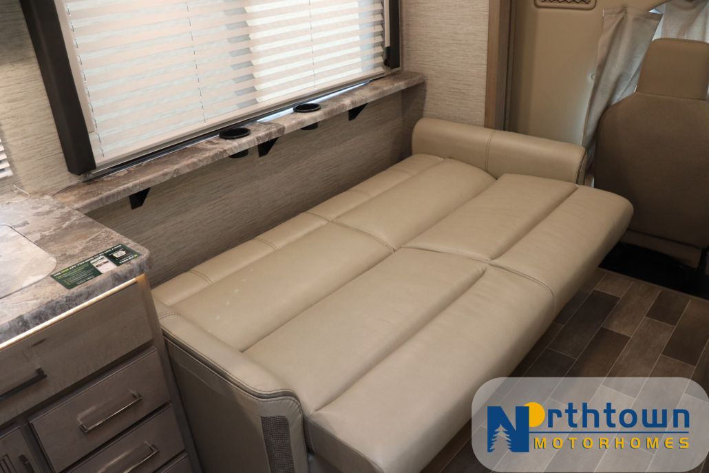 Photo 17 - 2022 Thor Motor Coach Class C Motorhome rental photo 19