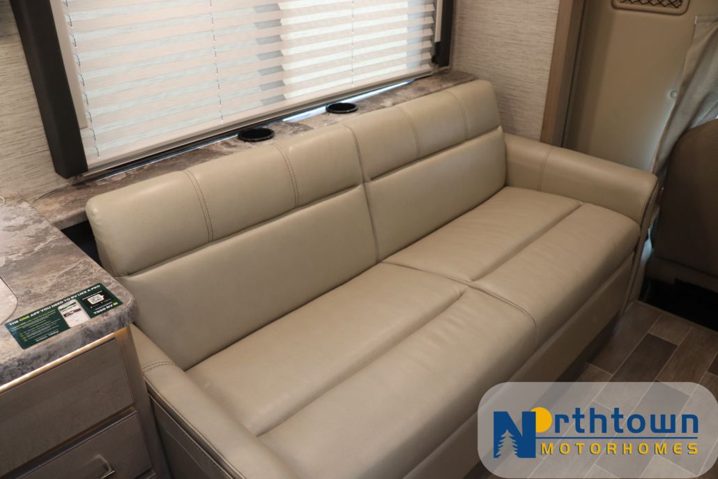Photo 22 - 2022 Thor Motor Coach Class C Motorhome rental photo 24
