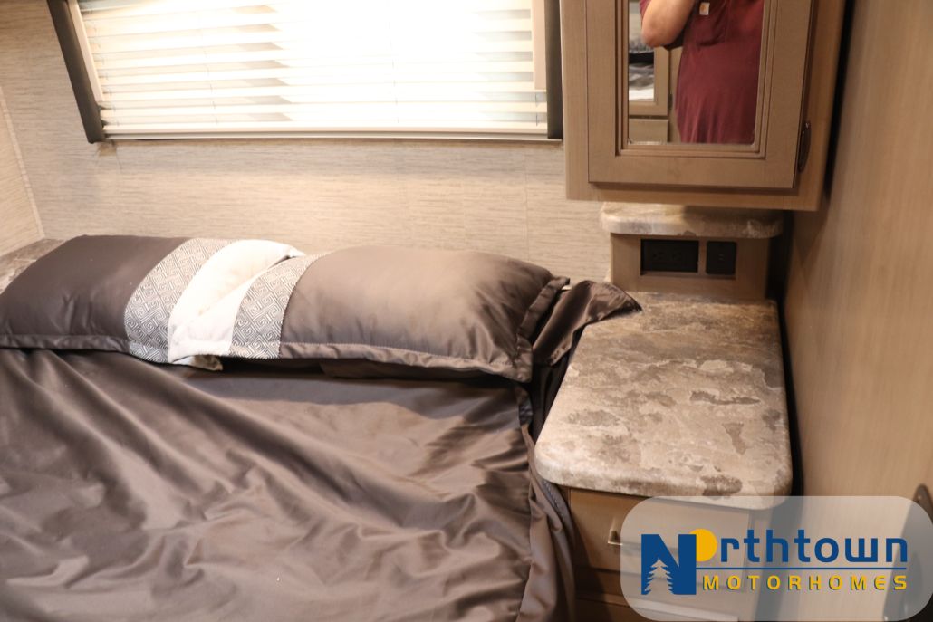 Photo 29 - 2022 Thor Motor Coach Class C Motorhome rental photo 31