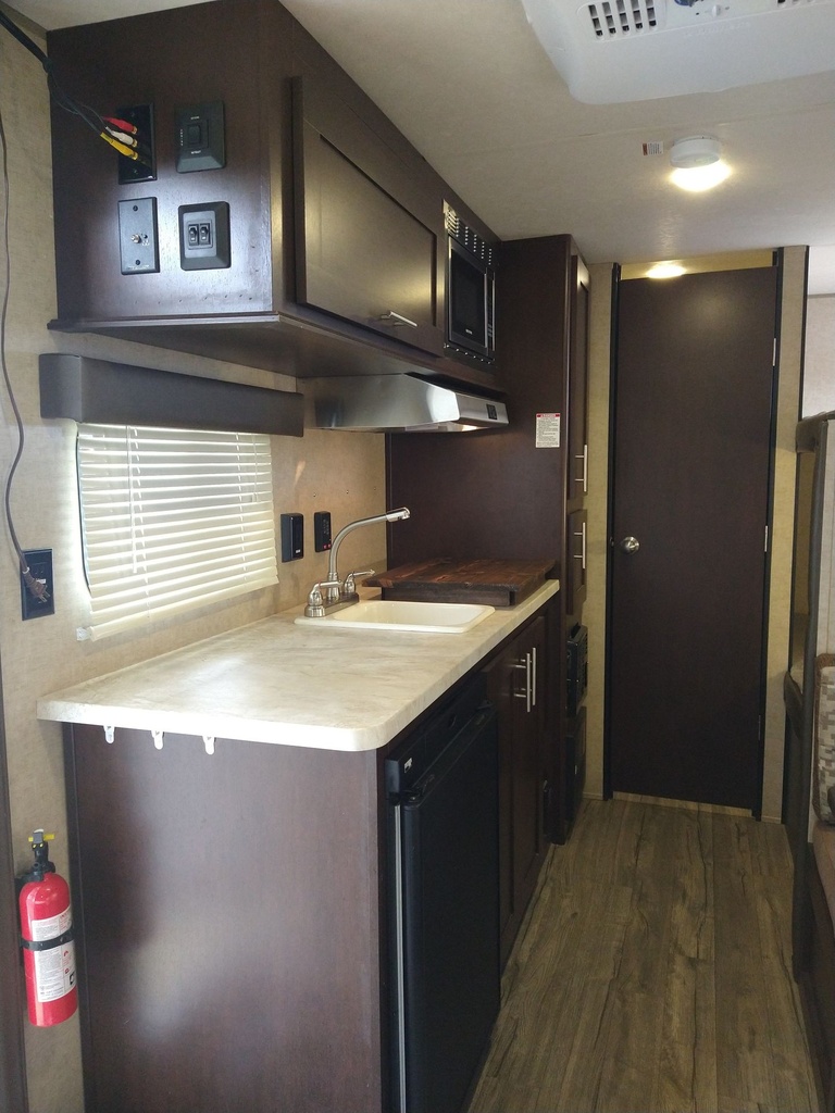 Photo 16 - 2017 Forest River Travel Trailer rental photo 18