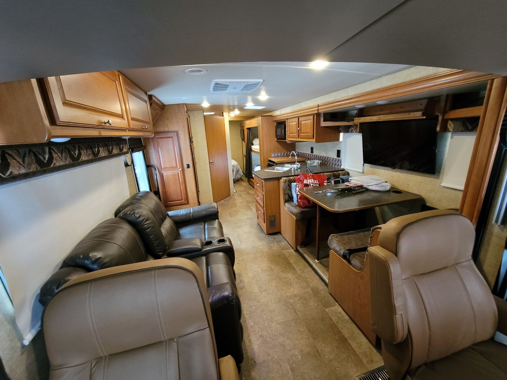Photo 1 - 2018 Winnebago Class A Motorhome rental photo 9