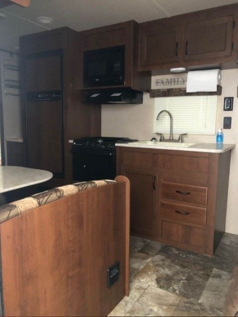 Photo 5 - 2015 Jayco Travel Trailer rental photo 7