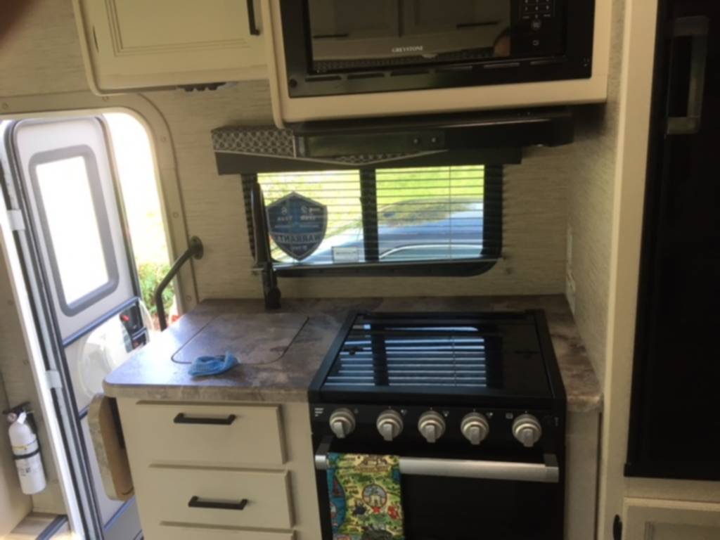 Photo 1 - 2020 Thor Class A Motorhome rental photo 10