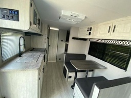 Photo 1 thumbnail 3