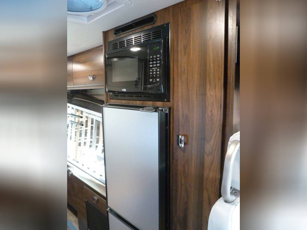 Photo 2 - 2020 Winnebago Micro Minnie Class B Motorhome rental photo 11